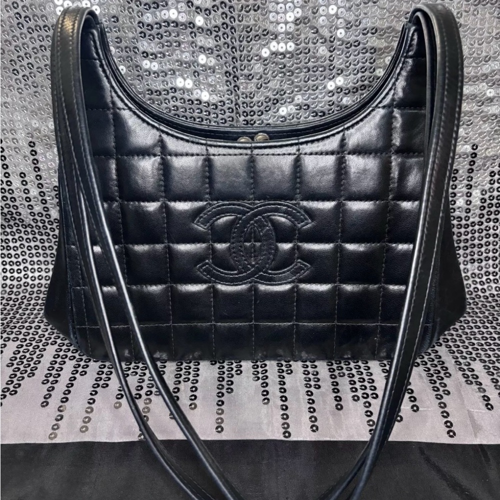 Chanel Chocolate Bar Kisslock Shoulder Bag